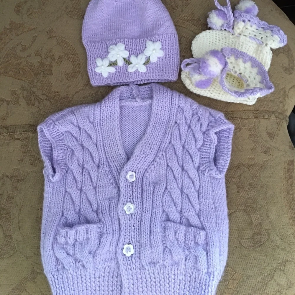 Hand-knitted infant set of 3